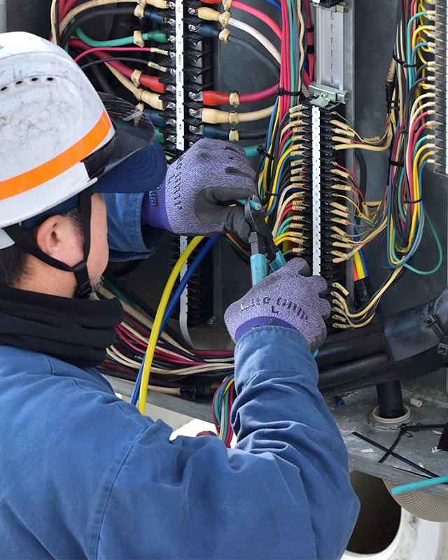 株式会社岩﨑電気工事
